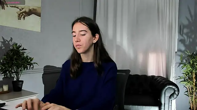 Belle Via online show from 09.14.25