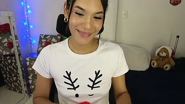 Snapshot of kharelys_777 chatting on 12.26.24 kharelys 777 online show from 12.26.24