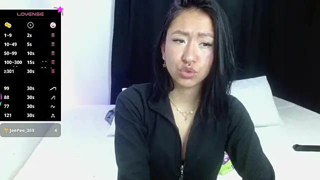 Snapshot of Anne_Nicholson chatting on 12.14.24 Anne Nicholson online show from 12.14.24