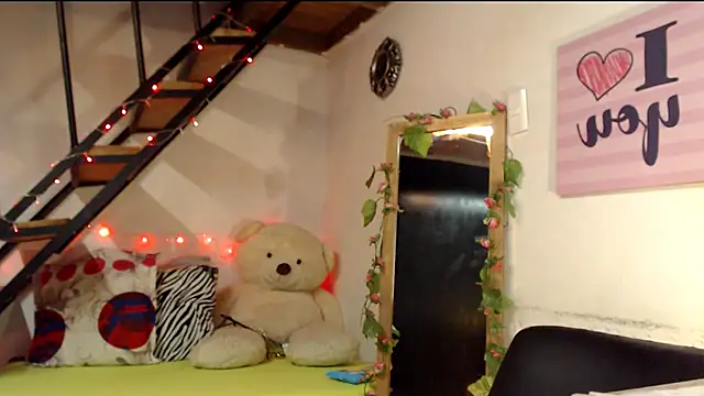 Snapshot of luna_sky83 chatting on 01.16.25 luna sky83 online show from 01.16.25