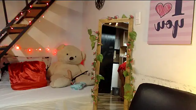 Snapshot of luna_sky83 chatting on 01.22.25 luna sky83 online show from 01.22.25