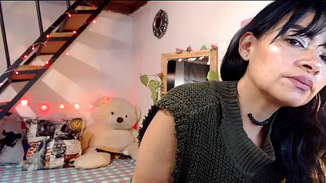 Snapshot of luna_sky83 chatting on 02.11.25 luna sky83 online show from 02.11.25