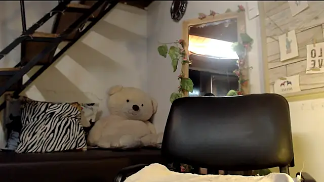 Snapshot of luna_sky83 chatting on 02.25.25 luna sky83 online show from 02.25.25