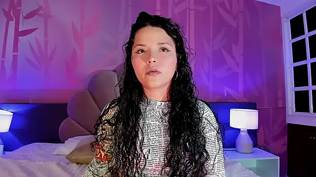 Snapshot of LottiCarter chatting on 01.24.25 LottiCarter online show from 01.24.25