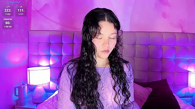 Snapshot of LottiCarter chatting on 03.23.25 LottiCarter online show from 03.23.25