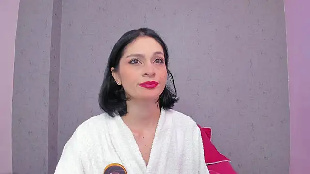 Tiffany mendez online show from 10.03.25