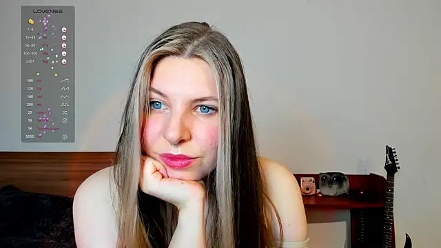 Annie aww online show from 02.02.25