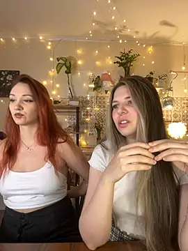 Annie aww online show from 03.04.25