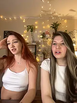 Annie aww online show from 03.04.25