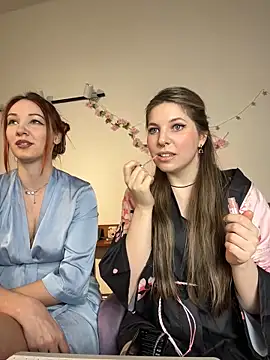 Annie aww online show from 03.22.25