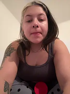 Snapshot of sammymoon chatting on 01.21.25 sammymoon online show from 01.21.25