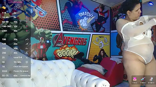 Snapshot of candy_hairy chatting on 09.18.25 candy hairy online show from 09.18.25