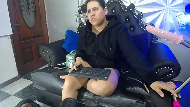 candy hairy online show from 10.19.25