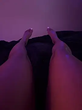 ReineNeferrti online show from 04.20.26