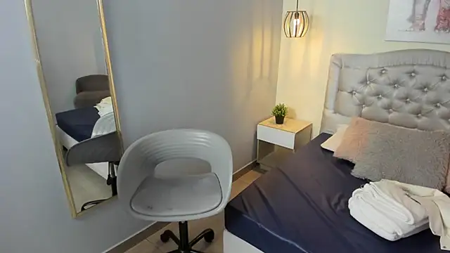 escarleth   online show from 06.16.26