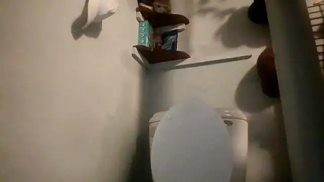 Snapshot of lilbishmiss chatting on 05.16.26 lilbishmiss online show from 05.16.26