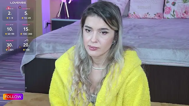 Sarah-Hart online show from 02.17.25