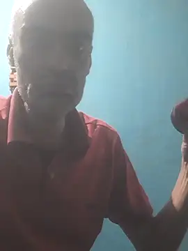 Snapshot of hugosafado333 chatting on 10.18.25 hugosafado333 online show from 10.18.25