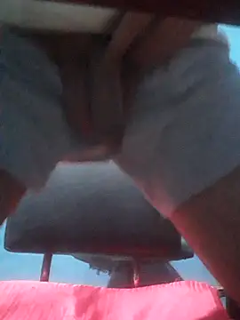 Snapshot of hugosafado333 chatting on 10.25.25 hugosafado333 online show from 10.25.25