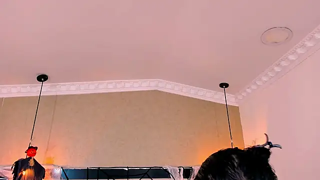 kimCosseyy online show from 10.18.25