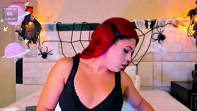 kimCosseyy online show from 10.19.25