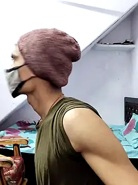 Snapshot of Habibi_big_b chatting on 12.20.24 Habibi big b online show from 12.20.24