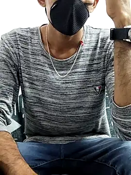 Snapshot of Habibi_big_b chatting on 03.19.25 Habibi big b online show from 03.19.25