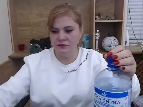 Snapshot of DaniellaKiss chatting on 01.05.26 DaniellaKiss online show from 01.05.26