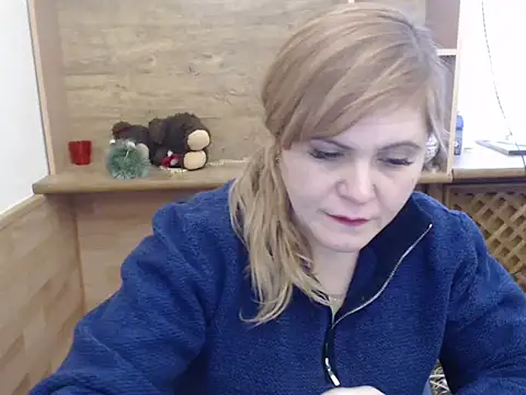 Snapshot of DaniellaKiss chatting on 01.17.26 DaniellaKiss online show from 01.17.26