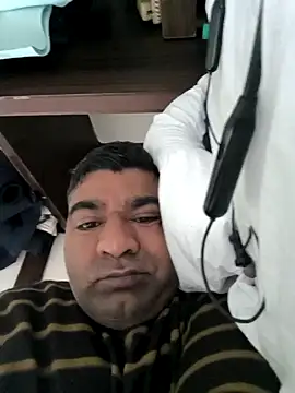 Gururonny07 online show from 12.30.24