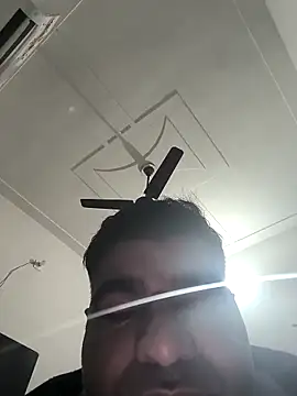 Gururonny07 online show from 02.16.25