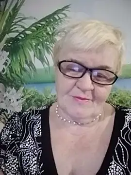 Snapshot of VioletSweet566 chatting on 12.06.24 VioletSweet566 online show from 12.06.24