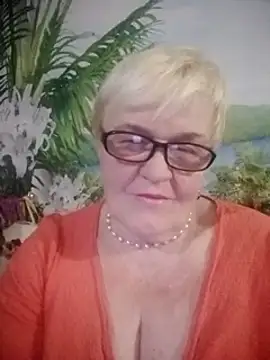 Snapshot of VioletSweet566 chatting on 12.09.24 VioletSweet566 online show from 12.09.24