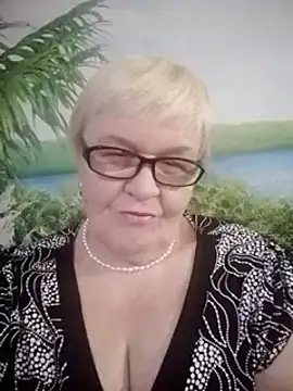 Snapshot of VioletSweet566 chatting on 01.15.25 VioletSweet566 online show from 01.15.25