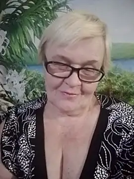 Snapshot of VioletSweet566 chatting on 01.21.25 VioletSweet566 online show from 01.21.25