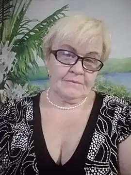 Snapshot of VioletSweet566 chatting on 01.24.25 VioletSweet566 online show from 01.24.25