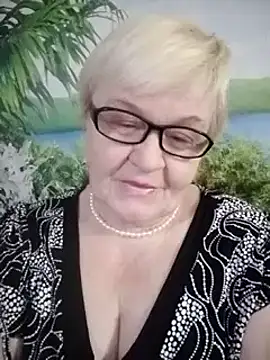 Snapshot of VioletSweet566 chatting on 01.26.25 VioletSweet566 online show from 01.26.25