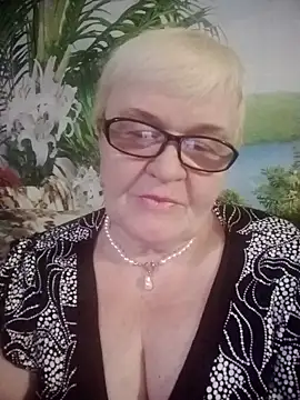 Snapshot of VioletSweet566 chatting on 02.19.25 VioletSweet566 online show from 02.19.25