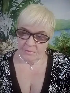 Snapshot of VioletSweet566 chatting on 02.19.25 VioletSweet566 online show from 02.19.25