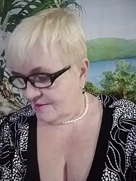 Snapshot of VioletSweet566 chatting on 02.21.25 VioletSweet566 online show from 02.21.25