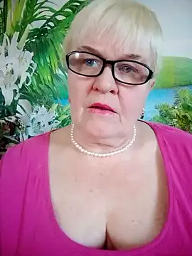 Snapshot of VioletSweet566 chatting on 02.23.25 VioletSweet566 online show from 02.23.25