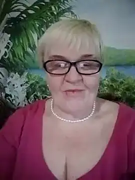 Snapshot of VioletSweet566 chatting on 02.23.25 VioletSweet566 online show from 02.23.25