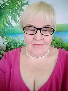 Snapshot of VioletSweet566 chatting on 02.24.25 VioletSweet566 online show from 02.24.25