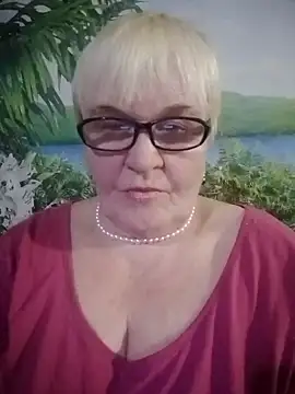 Snapshot of VioletSweet566 chatting on 02.28.25 VioletSweet566 online show from 02.28.25