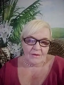 Snapshot of VioletSweet566 chatting on 03.03.25 VioletSweet566 online show from 03.03.25