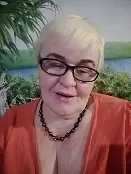 Snapshot of VioletSweet566 chatting on 03.13.25 VioletSweet566 online show from 03.13.25