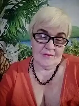 Snapshot of VioletSweet566 chatting on 03.13.25 VioletSweet566 online show from 03.13.25