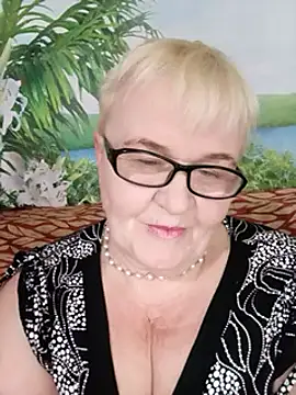 Snapshot of VioletSweet566 chatting on 03.21.25 VioletSweet566 online show from 03.21.25