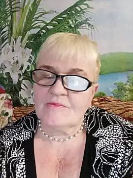 Snapshot of VioletSweet566 chatting on 03.21.25 VioletSweet566 online show from 03.21.25