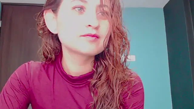 Snapshot of zoe_jones3 chatting on 02.11.25 zoe jones3 online show from 02.11.25